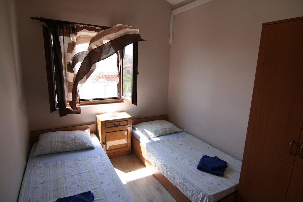 Apartments Marta Трогір Номер фото